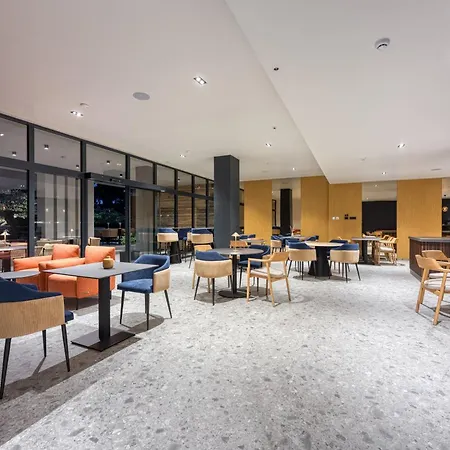 Hotel Level 5 - Adults Only