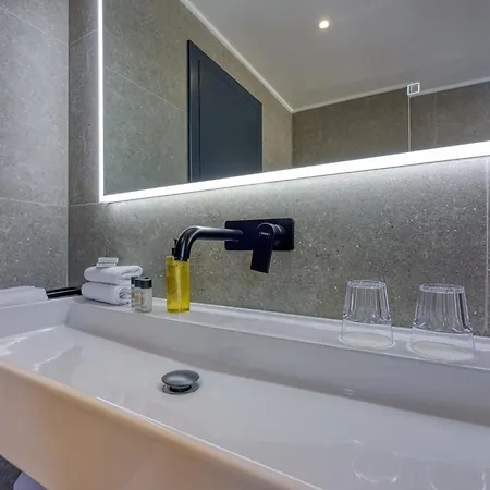 Level 5 - Adults Only Hotel 4*