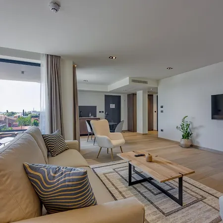Level 5 - Adults Only Hotel 4*