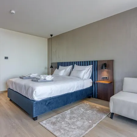 Level 5 - Adults Only Hotel 4*