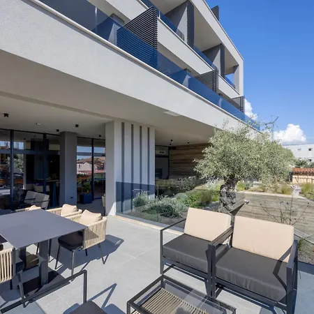 Hotel Level 5 - Adults Only 4*